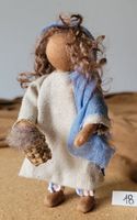 Schwarzenberger Krippenfiguren Kind mit Körbli 13cm N18