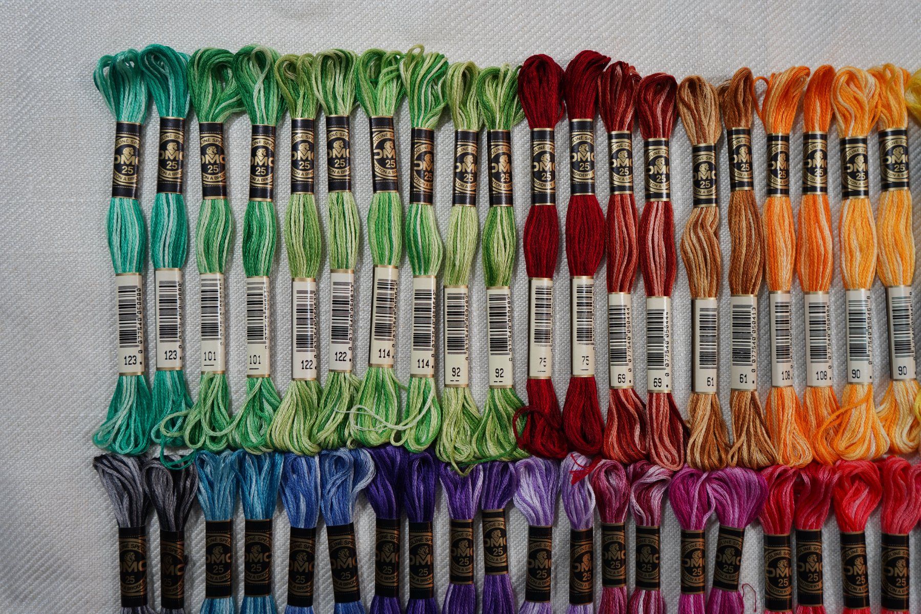 Cordicelle & Fili: 44 DMC Mouliné Spécial Multicolor Art 117 - LOSB4 – Nuovo e nell'imballaggio originale da Mels venduto da DACRI 2