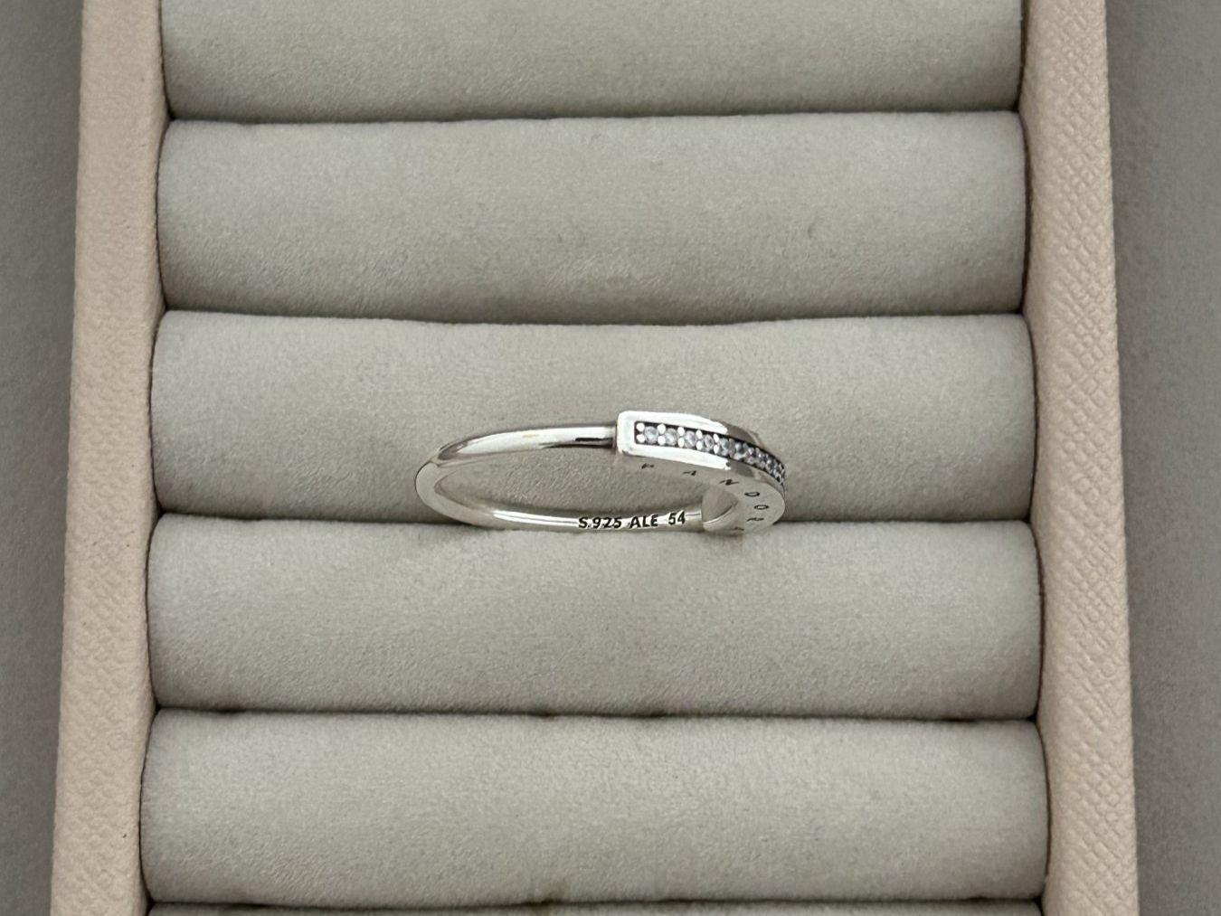 Pandora Anelli: Original Pandora Signature I-D Pavé Ring - RRP CHF 75.00 – Nuovo (secondo la descrizione) da Rheinfelden venduto da Boutique_Luxe 1