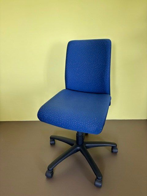 Sitag Sedie: Gepflegter Bürostuhl, mit gratis Bodenschutzmatte – Usato da Oberentfelden venduto da honduras4