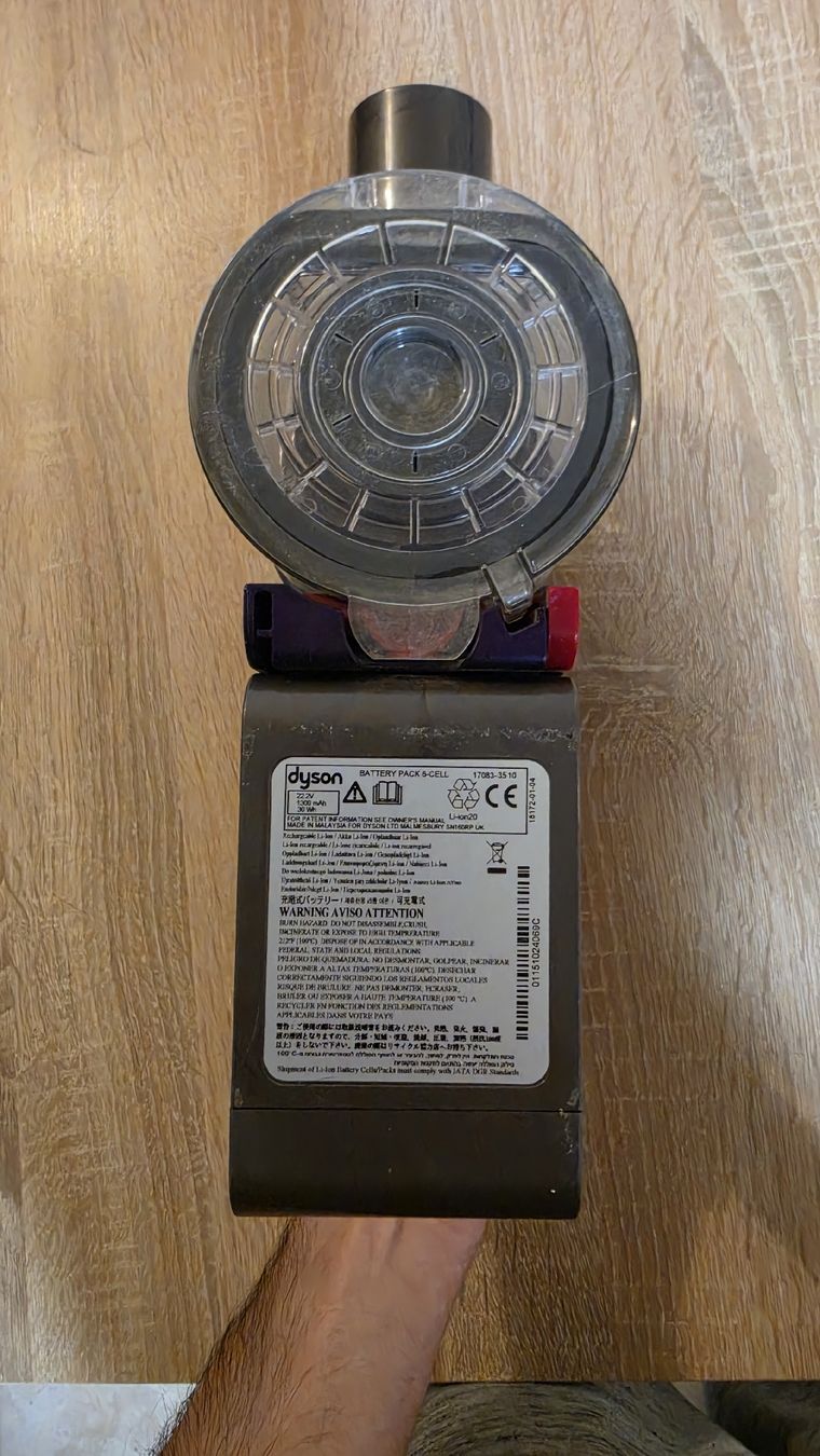 Dyson Staubsauger & Zubehör: Dyson DC31 Pro animal – Defekt aus Grandson von Adrixx1422 3