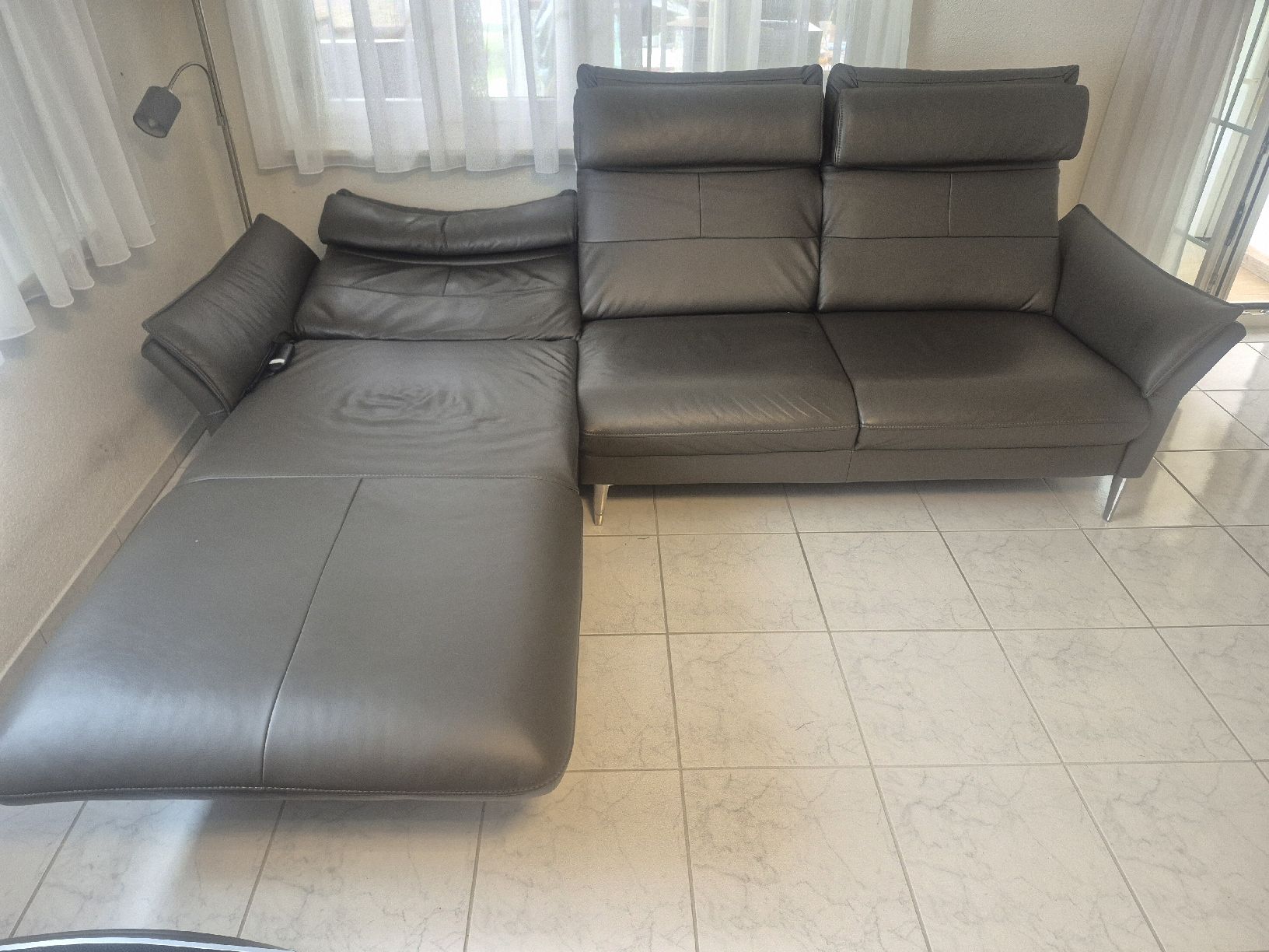 Sofas: Ecksofa Echtleder  inkl. Motorfunktion super Zustand – Neu (gemäss Beschreibung) aus Schleinikon von Loewe44 3