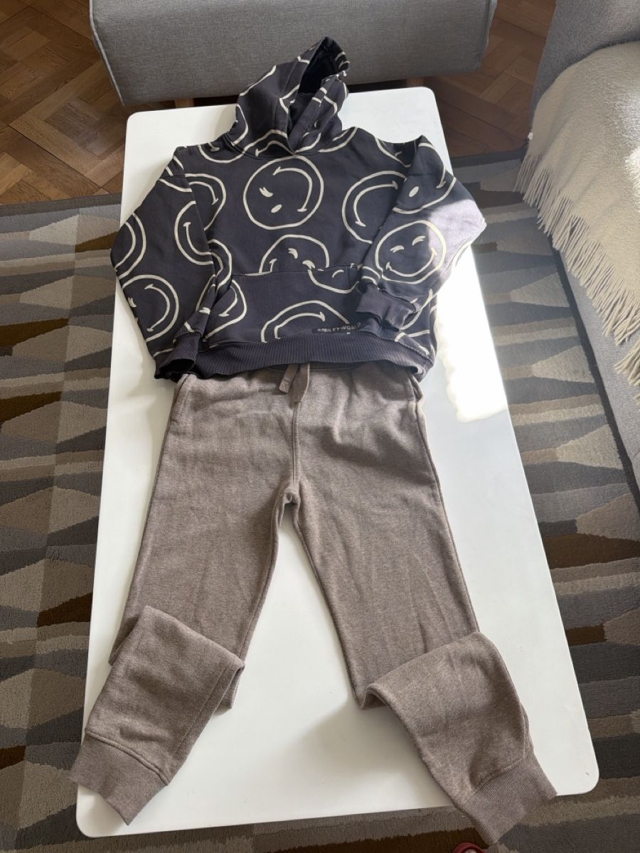 H&M Lotti & Set di vestiti: Kapuzenpulli und Hose gr. 134/140 – Usato da Bern venduto da Lili1007