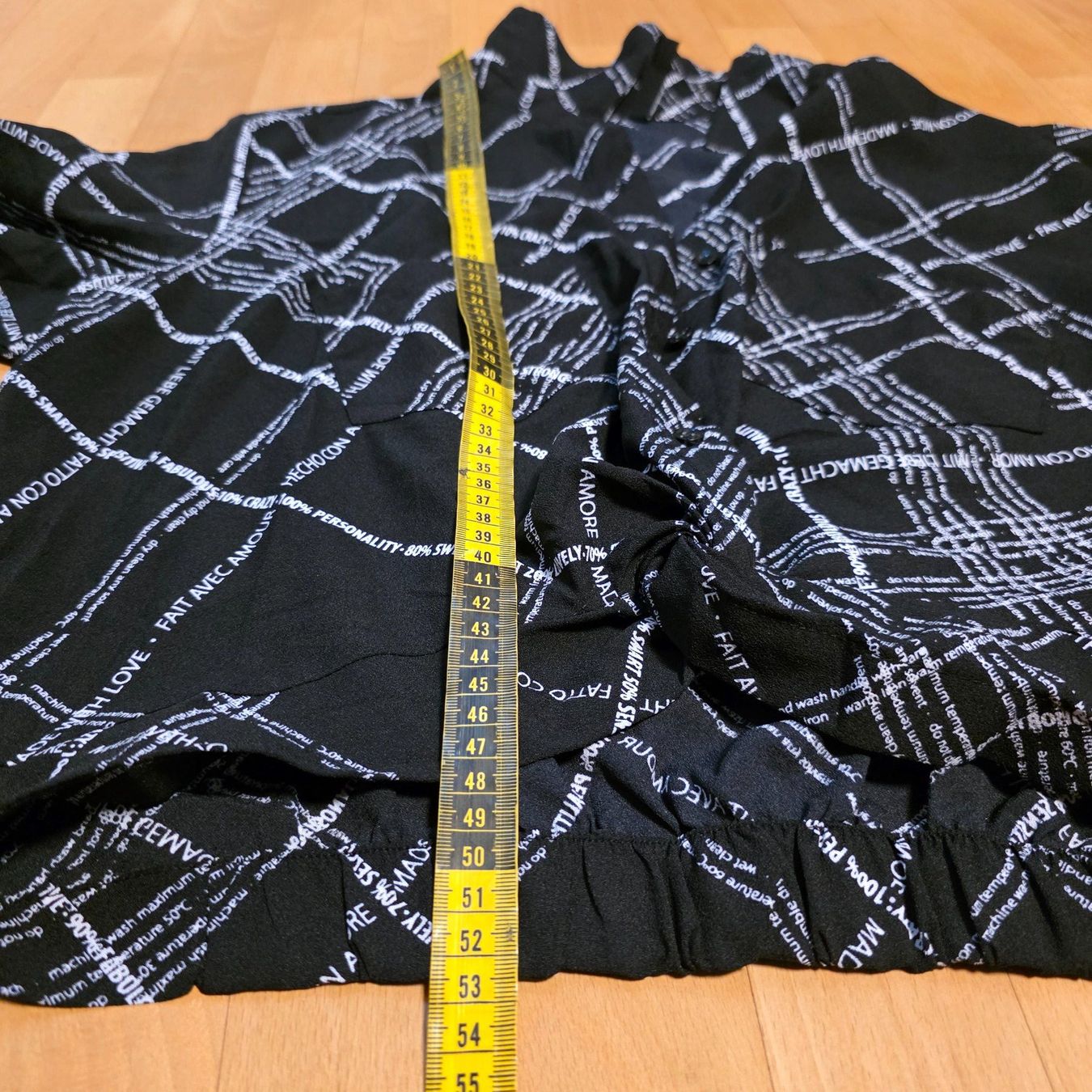 Camicette: Schwarze Crop Bluse mit Muster 40/42 – Usato da Wald ZH venduto da CapLux 7