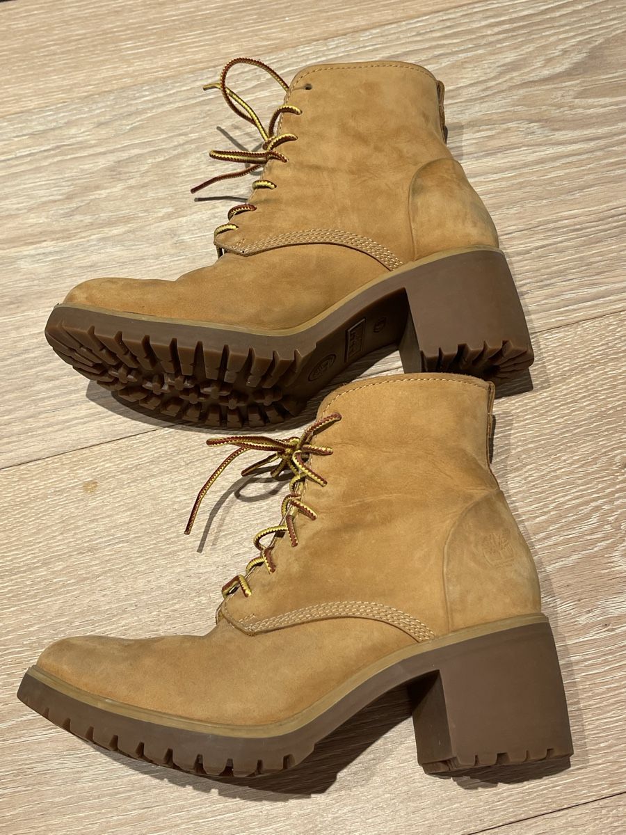 Timberland Damenschuhe: Timberland Boots with heels 37.5 – Gebraucht aus Castagnola von Car2X2N 9