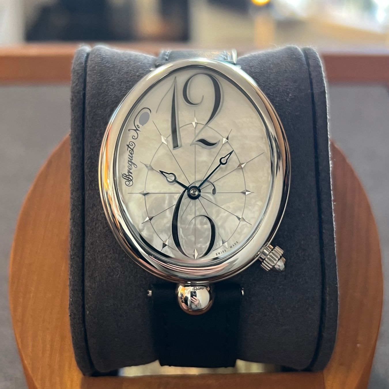 Breguet Orologi: Breguet Reine De Naples MOP Dial 8967 – Usato da Carouge GE venduto da Watchaser