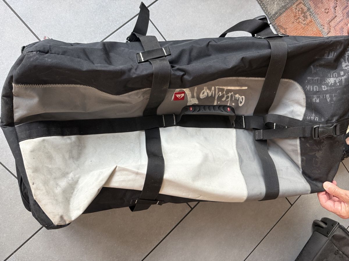 Quiksilver Borse: Quiksilver Reisetasche – Usato da Möhlin venduto da Palessandro91 3