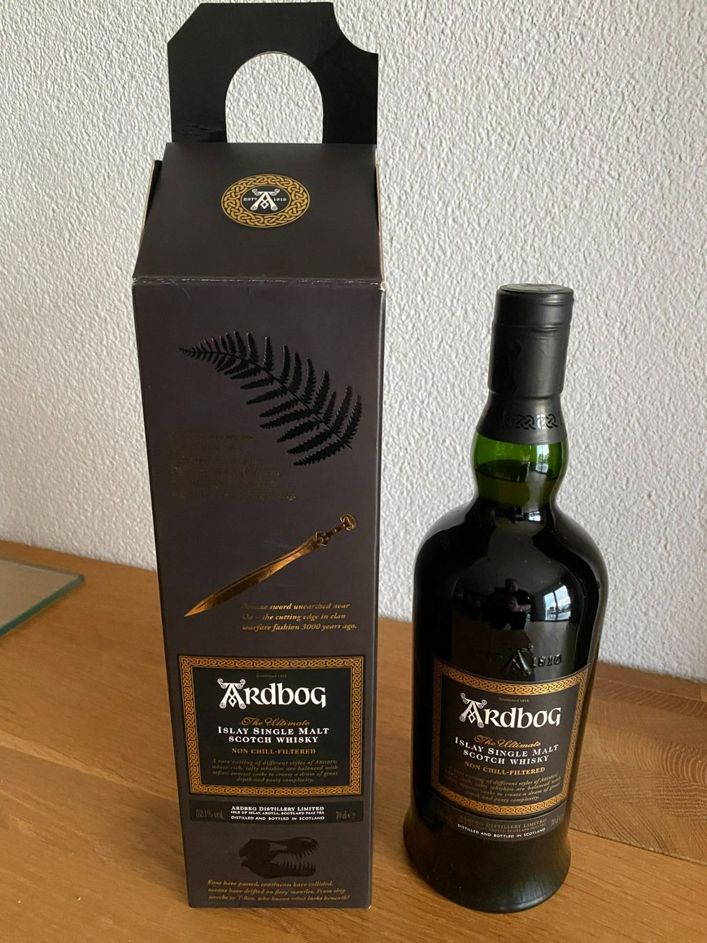 Ardbeg Spirituosen: Ardbeg Ardbog / Rarität – Neu und originalverpackt aus Rüttenen von Enboe