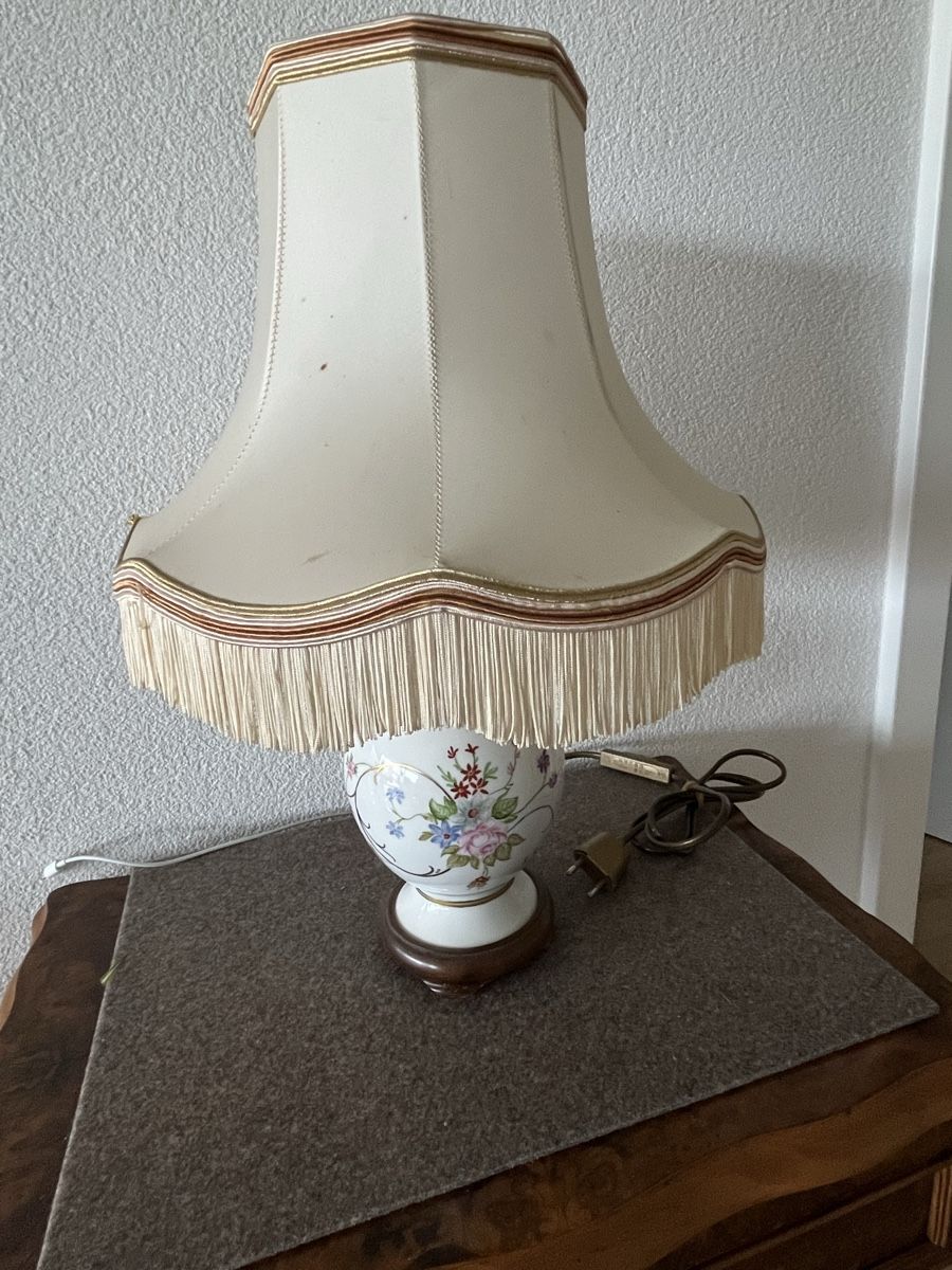 Lampen: Lampe de table  avec abat-jour 💡 – Gebraucht aus Marly von 21ypsilon 2
