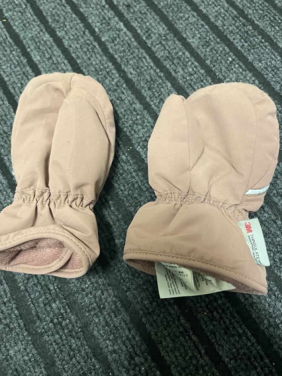 Guanti: H&m handschuhe 86/92 – Usato da Bad Zurzach venduto da Cuore34 1
