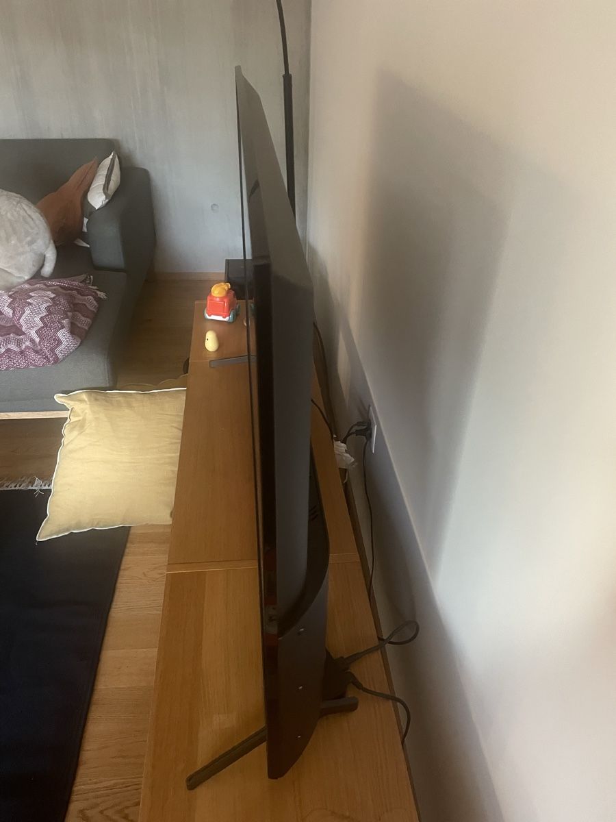 Appareils TV: Sharp Fernseher LED schwarz – D'occasion à Zürich par InesN1991 1