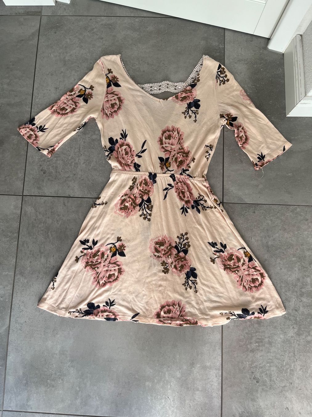 S.Oliver Vestiti: S.Oliver, Kleid, apricot, Blumen, Gr. 34 – Usato da Mollis venduto da Miss_Dresses