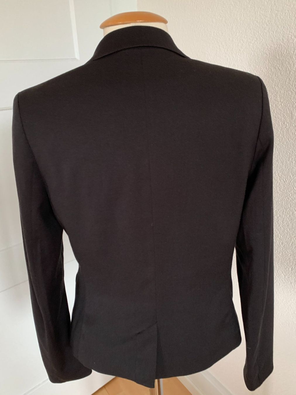 H&M Giacche: H&M DIVIDED Damen Blazer, Gr. 40, Schwarz – Usato da Worb venduto da farben20zauber 1