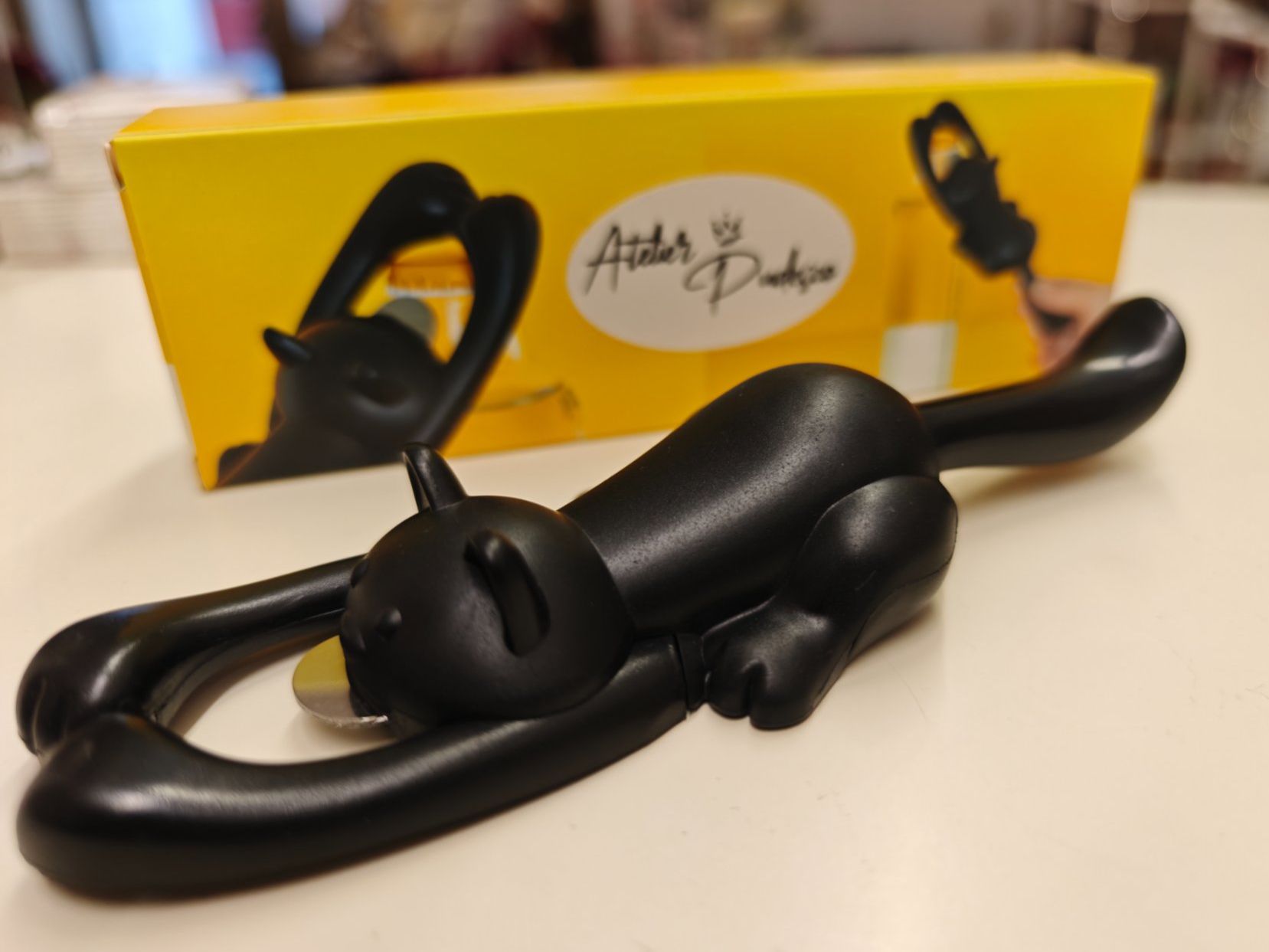Flaschenöffner & -verschlüsse: Flaschenöffner Curious Cat Katze Schwarz, tolle Geschenkidee – Neu und originalverpackt aus Schaffhausen von AtelierPudesco 4