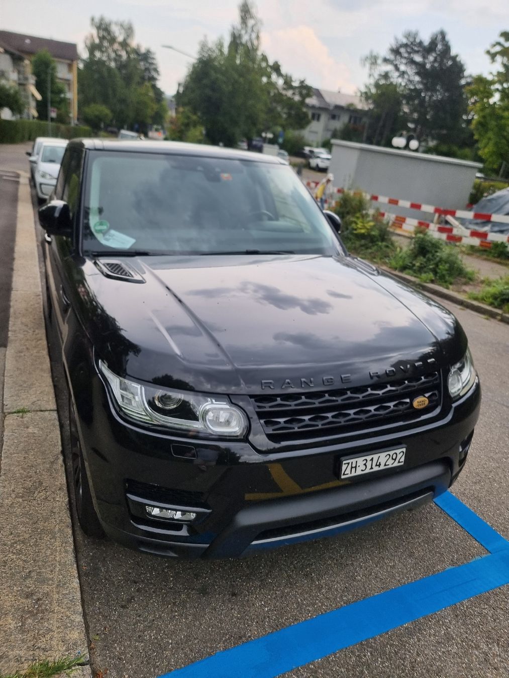 Land Rover Autos: Range Rover Sport 3.0SDV6, JG 2017, Schwarz – Gebraucht aus Zürich von Budget-Brocki 1