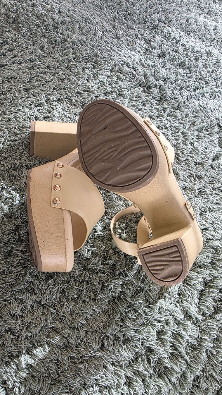 Damenschuhe: Sandale Marke Franco Sarto – Neu (gemäss Beschreibung) aus Hunzenschwil von Ananas132 2