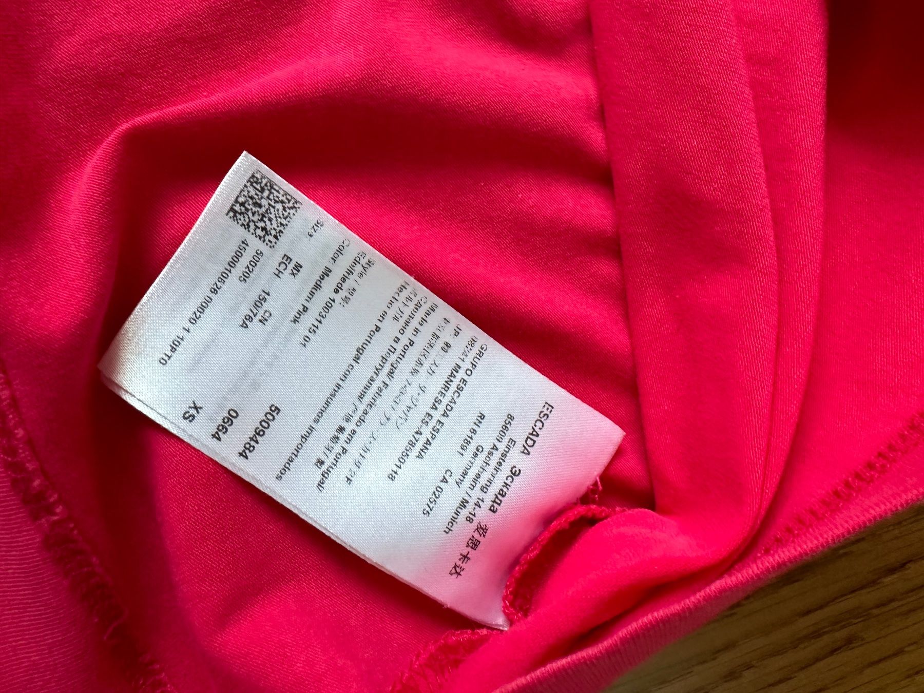 Escada T-Shirts: Escada T-Shirt – Neu und originalverpackt aus Ebikon von nat_jzh5 3