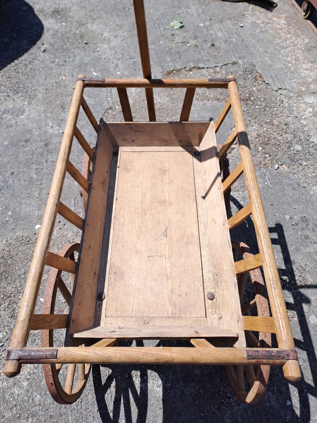 Brouettes: Leiterwagen Holz  – D'occasion à Gebenstorf par suroh 2
