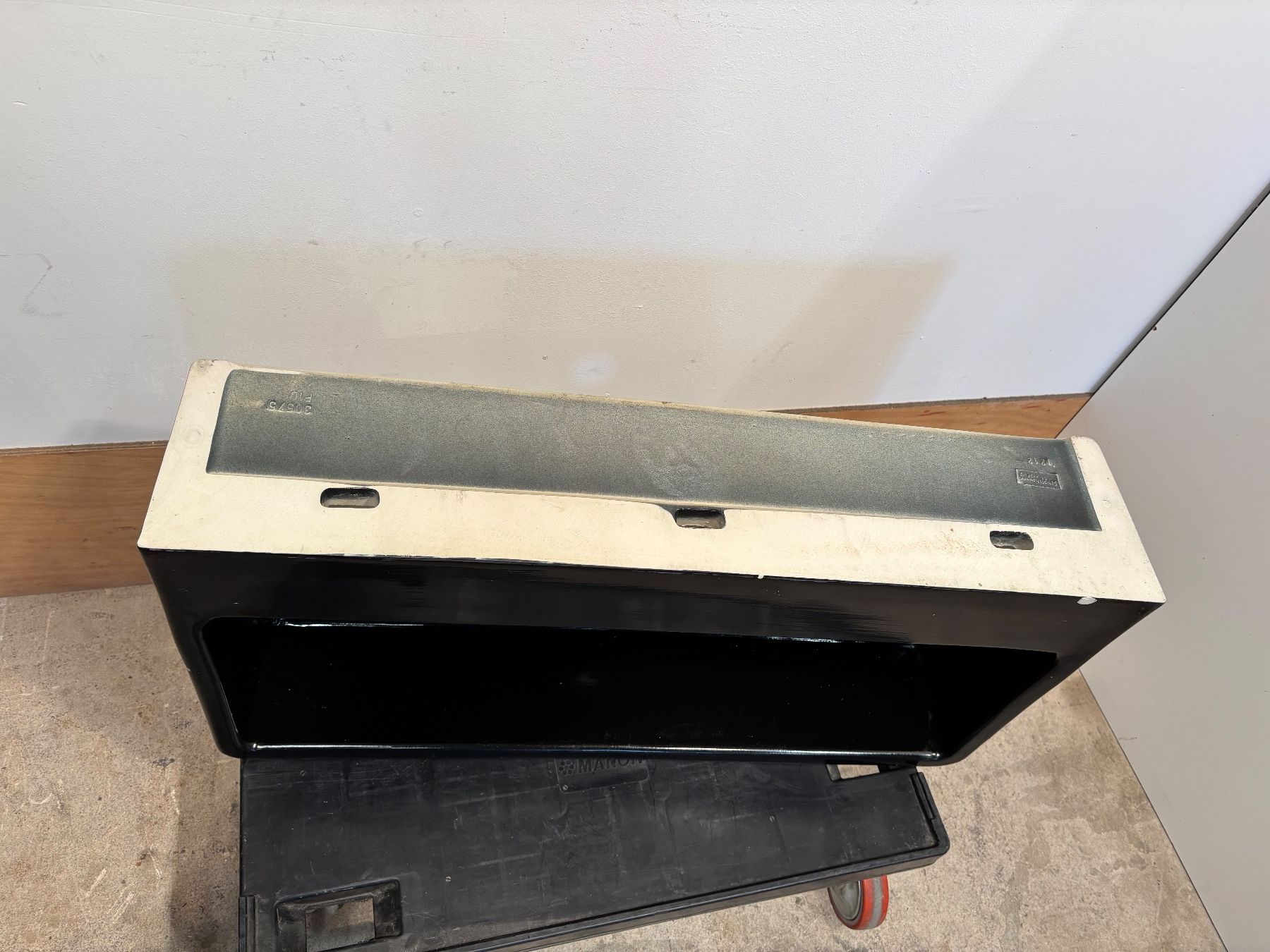 Lavabi & lavandini: Schwarzes Lavabo/Waschbecken - Keramik – Usato da Winterthur venduto da ReUse_Baumarkt 2