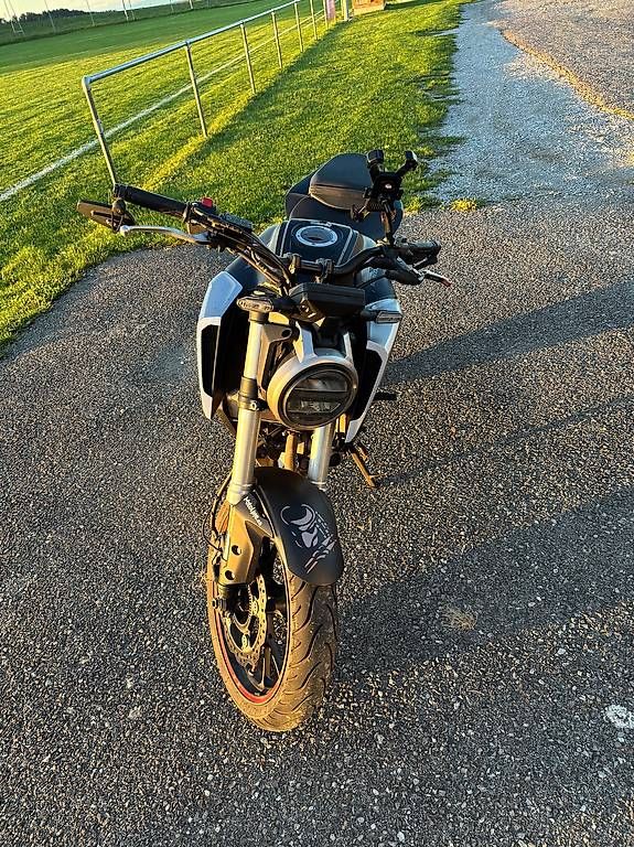 Strasse: Honda cb125r  – Gebraucht aus Porsel von gen_7hw5 2