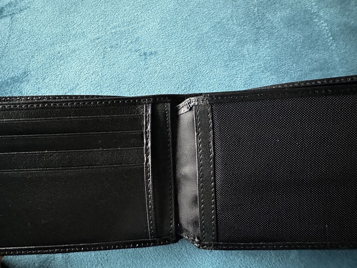 Portafogli: New leather wallet – Nuovo e nell'imballaggio originale da Zürich venduto da Yuece 1