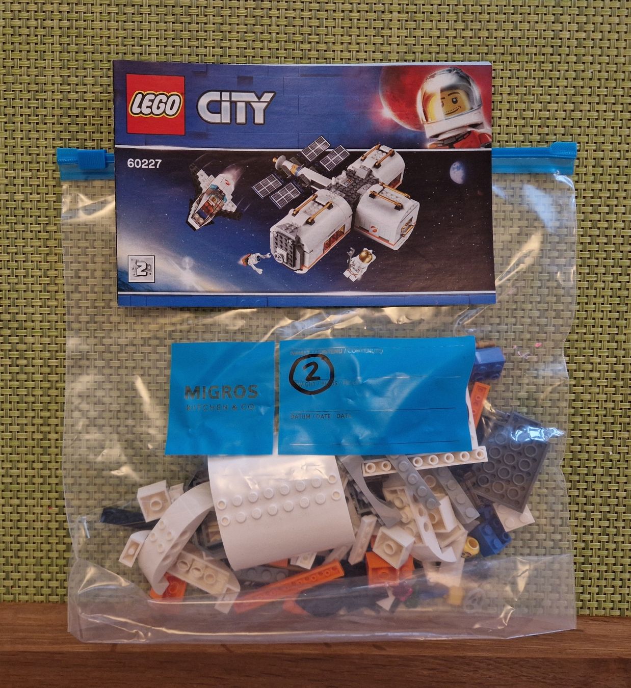 Lego Kit di costruzioni: LEGO CITY 60227💙 Mond Station – Usato da Rupperswil venduto da lenzburg02 3
