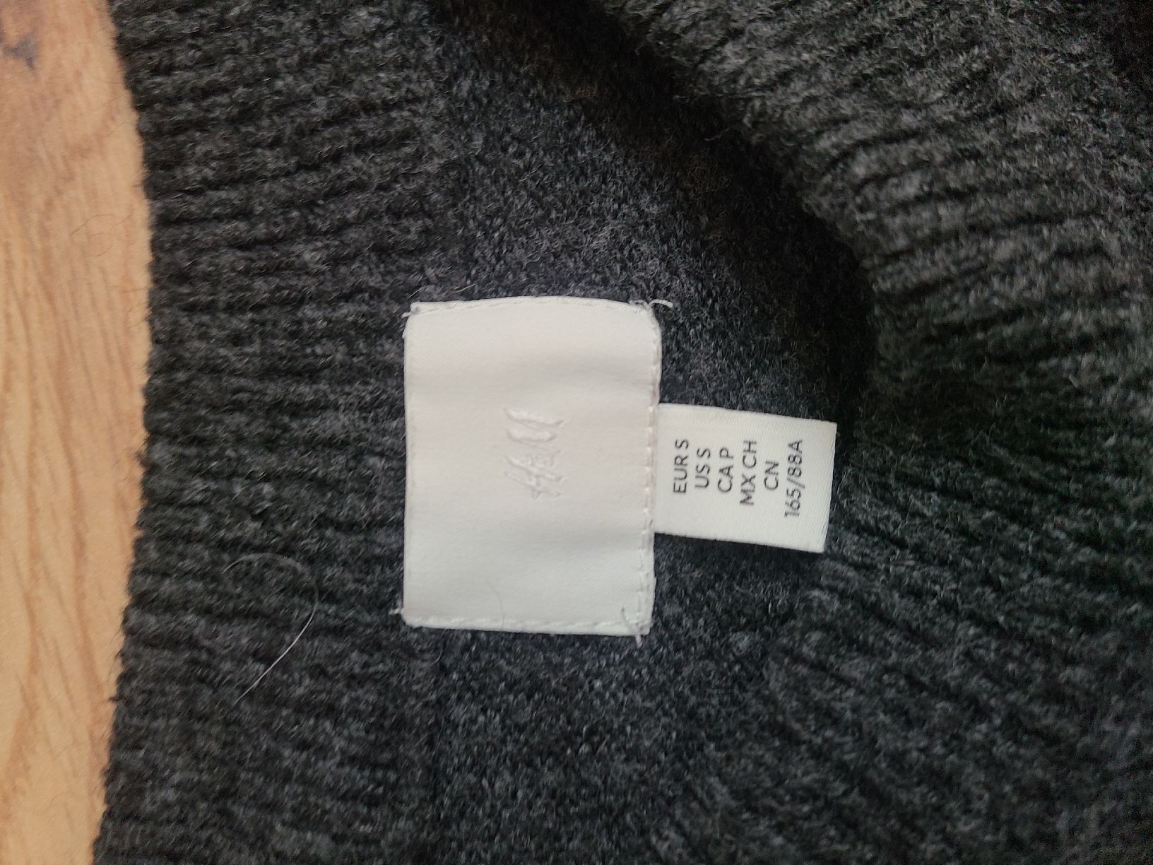 H&M Maglioni & Felpe: Pullover H&M (S) – Usato da Niederwangen BE venduto da lv_11 1