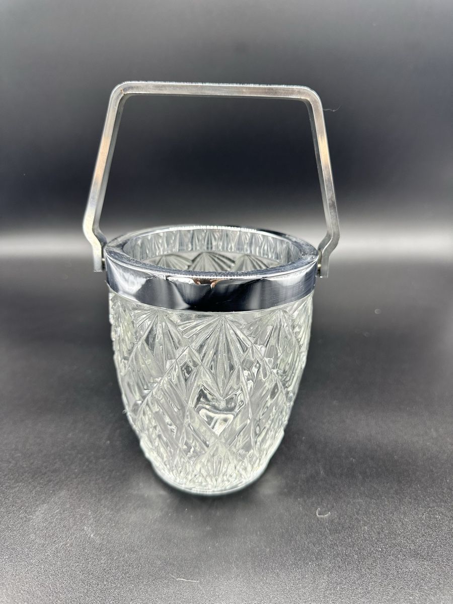 Altro: Vintage Ice Bucket, Silver Trim – Usato da Villmergen venduto da JacRon