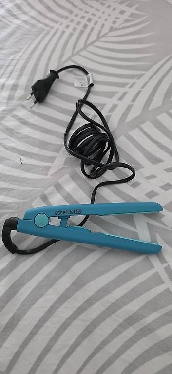 Lockenstäbe & Haarglätter: Mini lisseur – Gebraucht aus Thônex von Ces74 1
