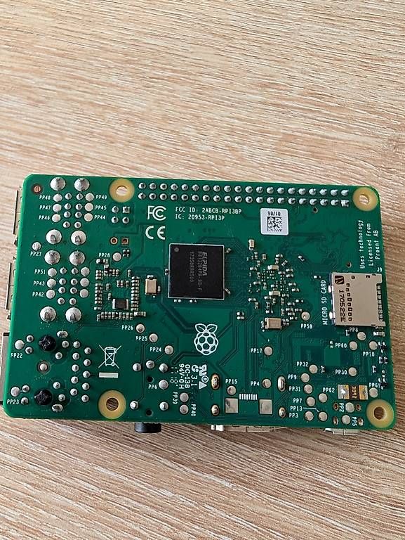 Raspberry Pi PCs: Raspberry Pi 3 Model B+  Excellent condition – D'occasion à Carouge GE par emp_ns89 1