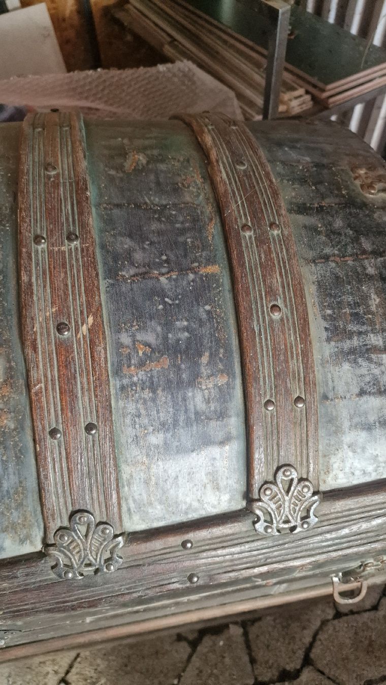 Cassapanche: malle chateau ancienne – Usato da Echandens venduto da Vasteinauer 1