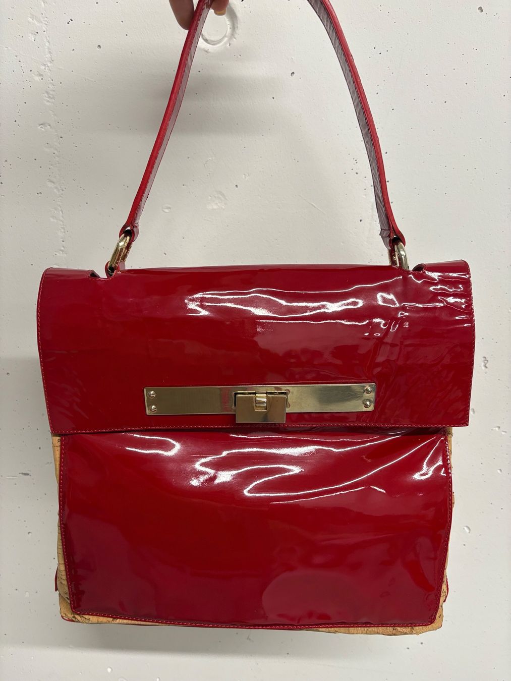 Stuart Weitzman Borse da donna: Stuart Weitzman Handtasche rot Lackleder Tasche – Usato da Regensdorf venduto da secondchancefashion 2