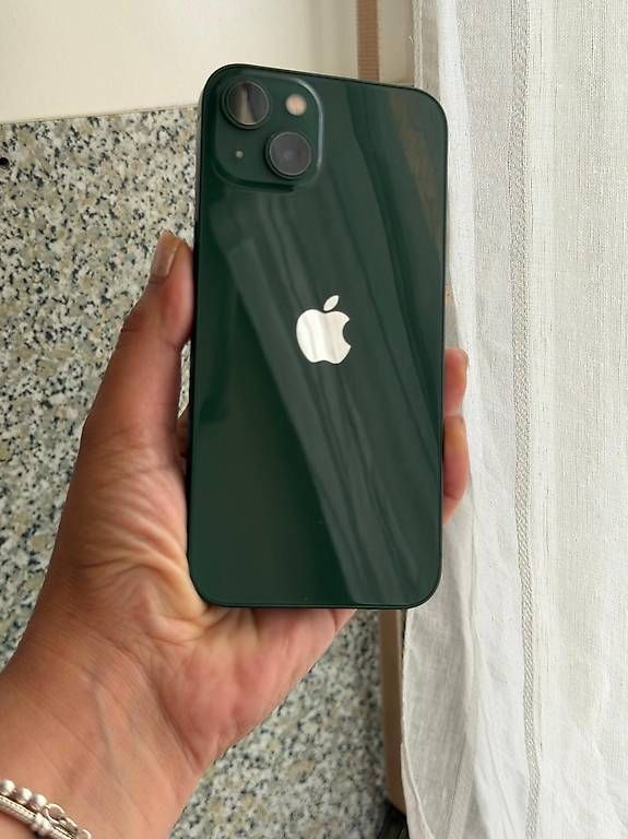 Telefoni cellulari / Smartphones: À saisir iPhone 13 128 Go État excellent  – Usato da Genève venduto da max_7yk2 3