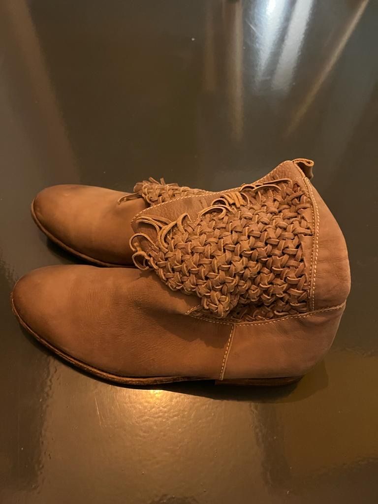 Chaussures femmes: Leder Stiefeletten -  Klassisches Design – D'occasion à Schlieren par James1010 1