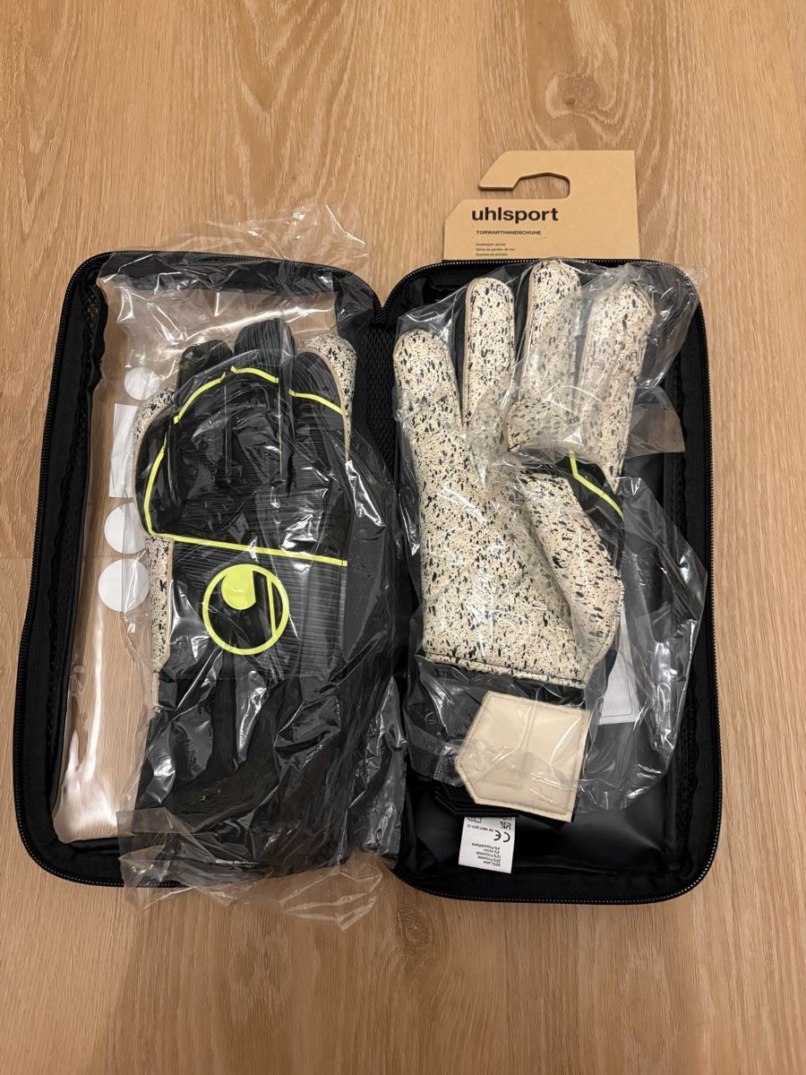 Gants & mitaines : Uhlsport Supergrip+ Flex Frame Carbon, Grösse 9.5, Neu! – Neuf avec emballage d'origine à Emmenbrücke par A1i 3