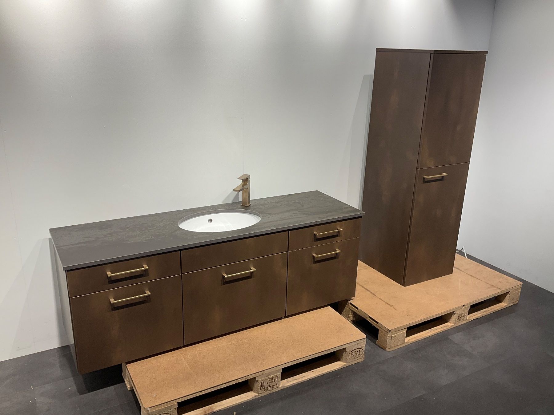 Mobili per bagno: 084 Leicht Badmöbelkombination, braun, Granit, 162cm – Nuovo (secondo la descrizione) da Derendingen venduto da Meisterstuecke 2