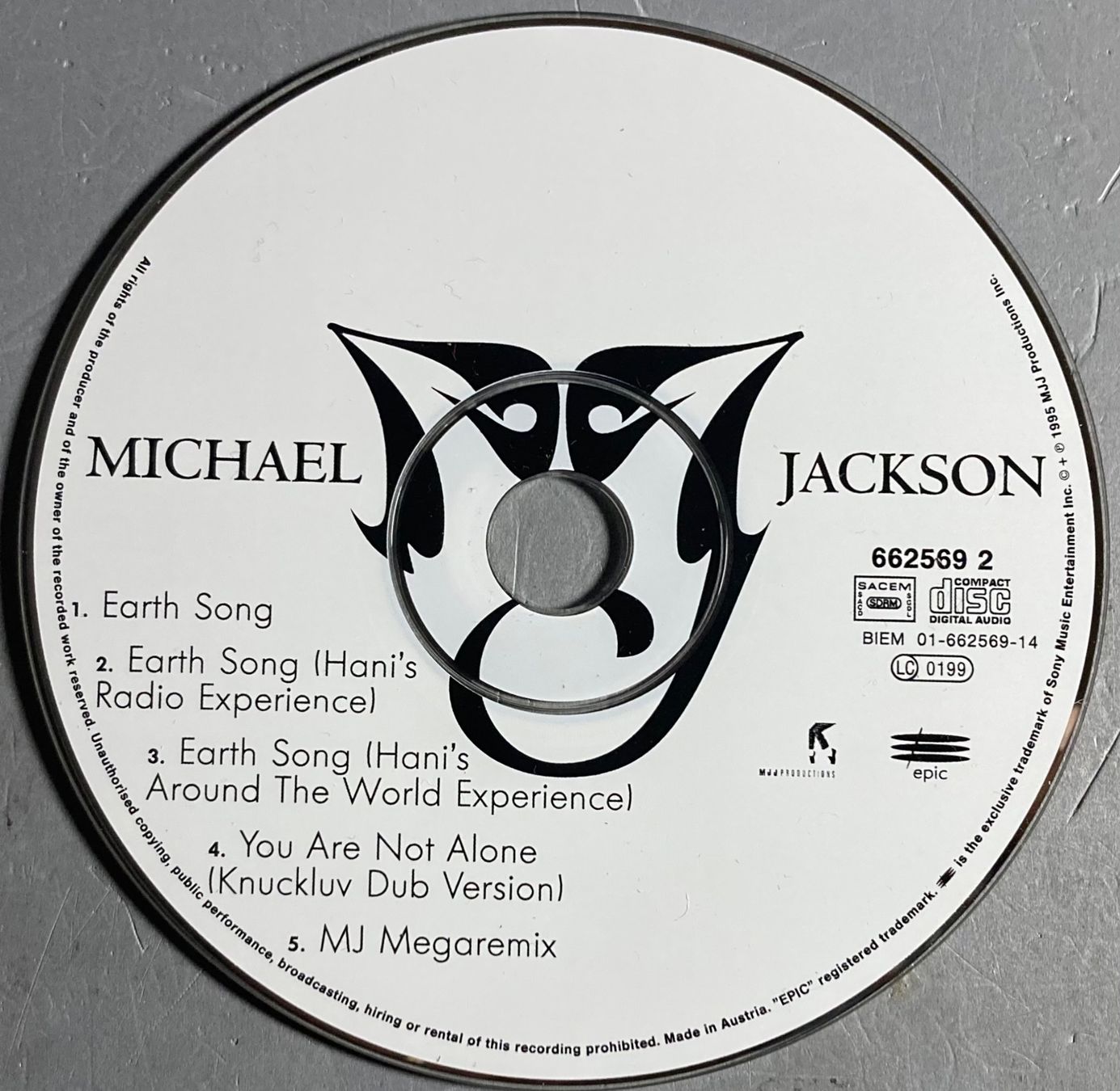 CD: MICHAEL JACKSON - EARTH SONG – Usato da Poliez-Pittet venduto da Newtown-Records 2