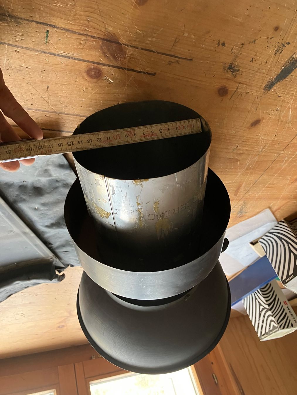 Ventilatoren: Lüftungshut mit passender Dacheinfassung – Gebraucht aus Spiez von hinbieger 6