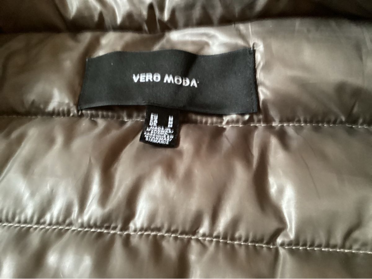 Vero Moda Jacken: Vera Moda, leichte Steppjacke – Gebraucht aus Wassen UR von SABDOM 2
