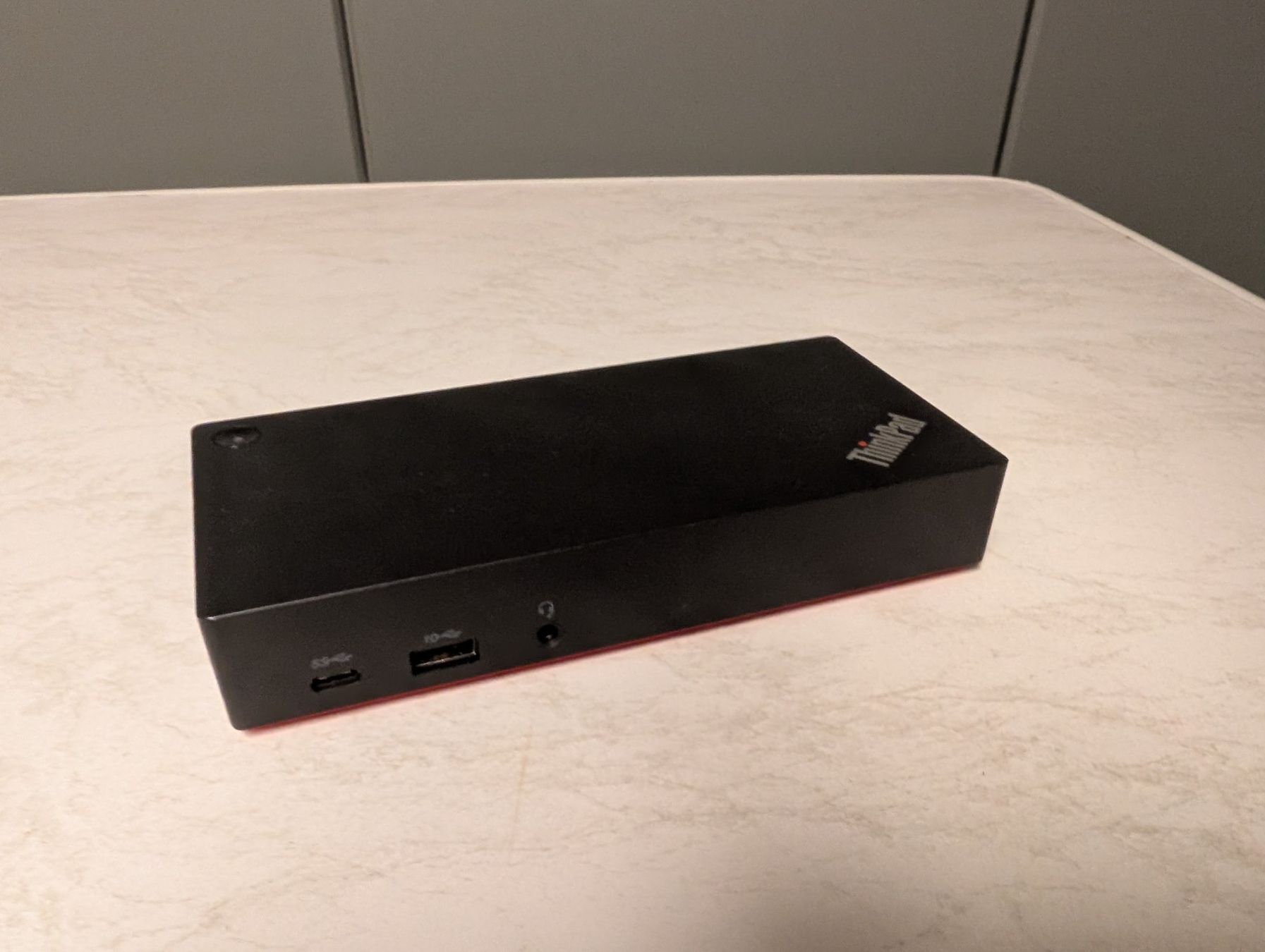 Lenovo Docking station: Lenovo ThinkPad USB-C Dock Gen2 – Usato da Galgenen venduto da SwissChocolate86