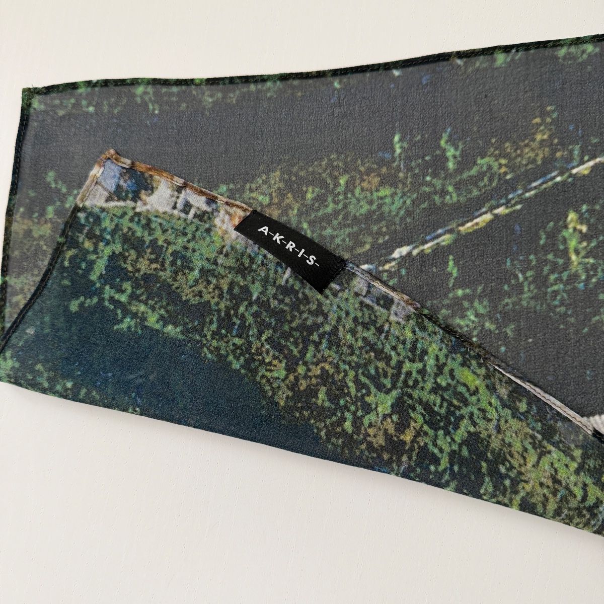 Akris Foulard & Sciarpe: AKRIS New Collector's Scarf – Nuovo (secondo la descrizione) da Emmen venduto da Avviivva_Com2023 3