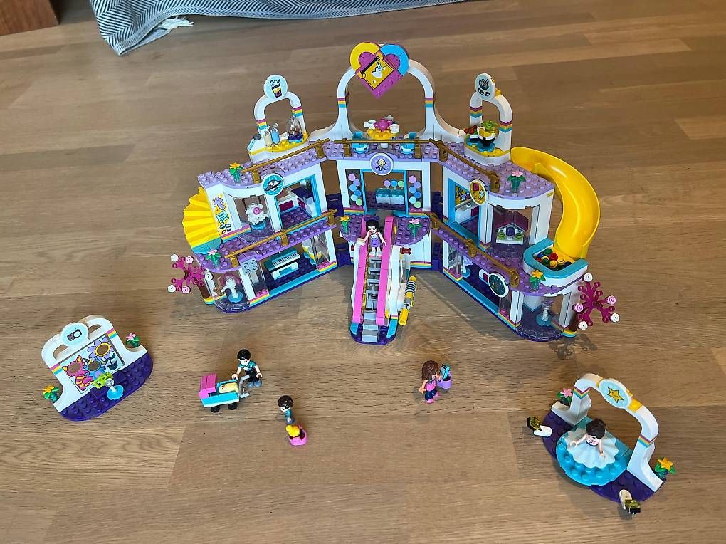 Spielzeuge: Lego Friends Einkaufszentrum – Gebraucht aus Ostermundigen von NicoleHornwall