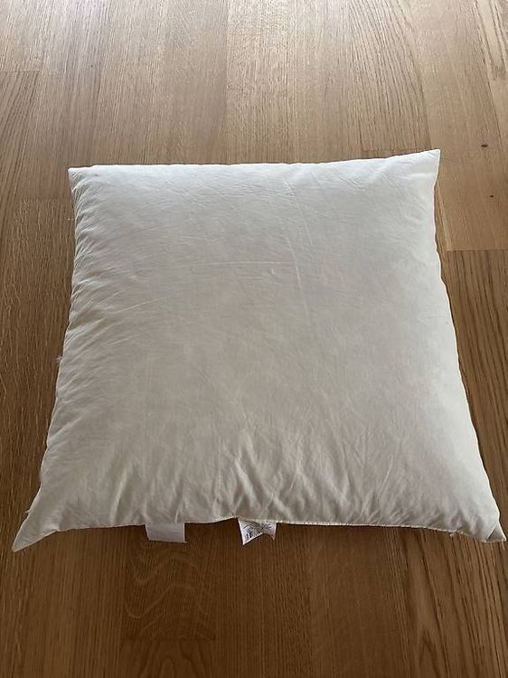 Kissen: Kopfkissen, 50x50cm – Gebraucht aus Ennetbaden von niolas_94 1