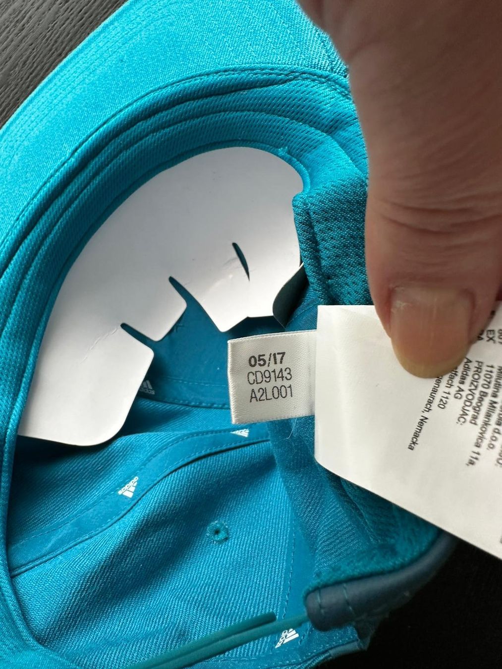 Adidas Copricapi, berretti & cappellini: Adidas Real Madrid Cap Türkis Snapback Original – Usato da Thalwil venduto da victoriaSog 3