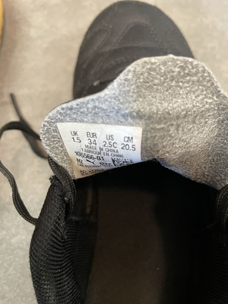 Puma Chaussures hommes: Hallenturnschuhe Puma Gr. 34 – D'occasion à Luzern par airela 3