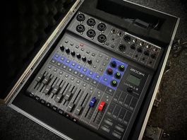 Zoom LiveTrak L-8 Mischpult und Mehrspur-Rekorder