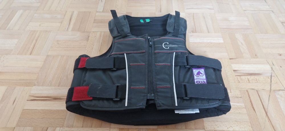 Protections: Kinder Reitweste – D'occasion à Bülach par KylesSellBuyRent