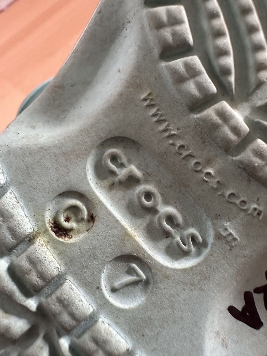 Chaussures garçon: Crocs size 23-24 – D'occasion à Zürich par dia_ykh2 2