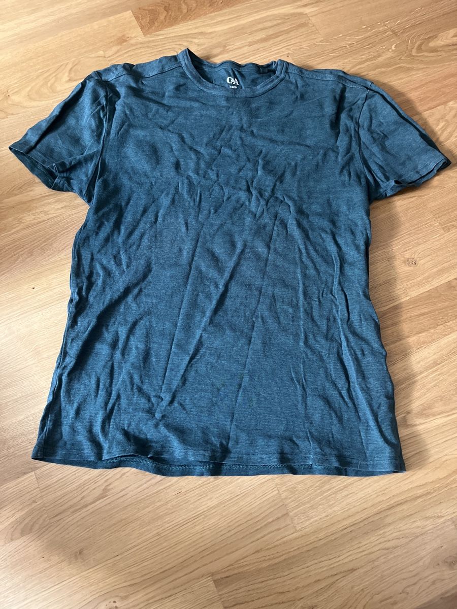 C&A T-shirt: T-Shirt vert C&A – Usato da Le Locle venduto da Mayd_h