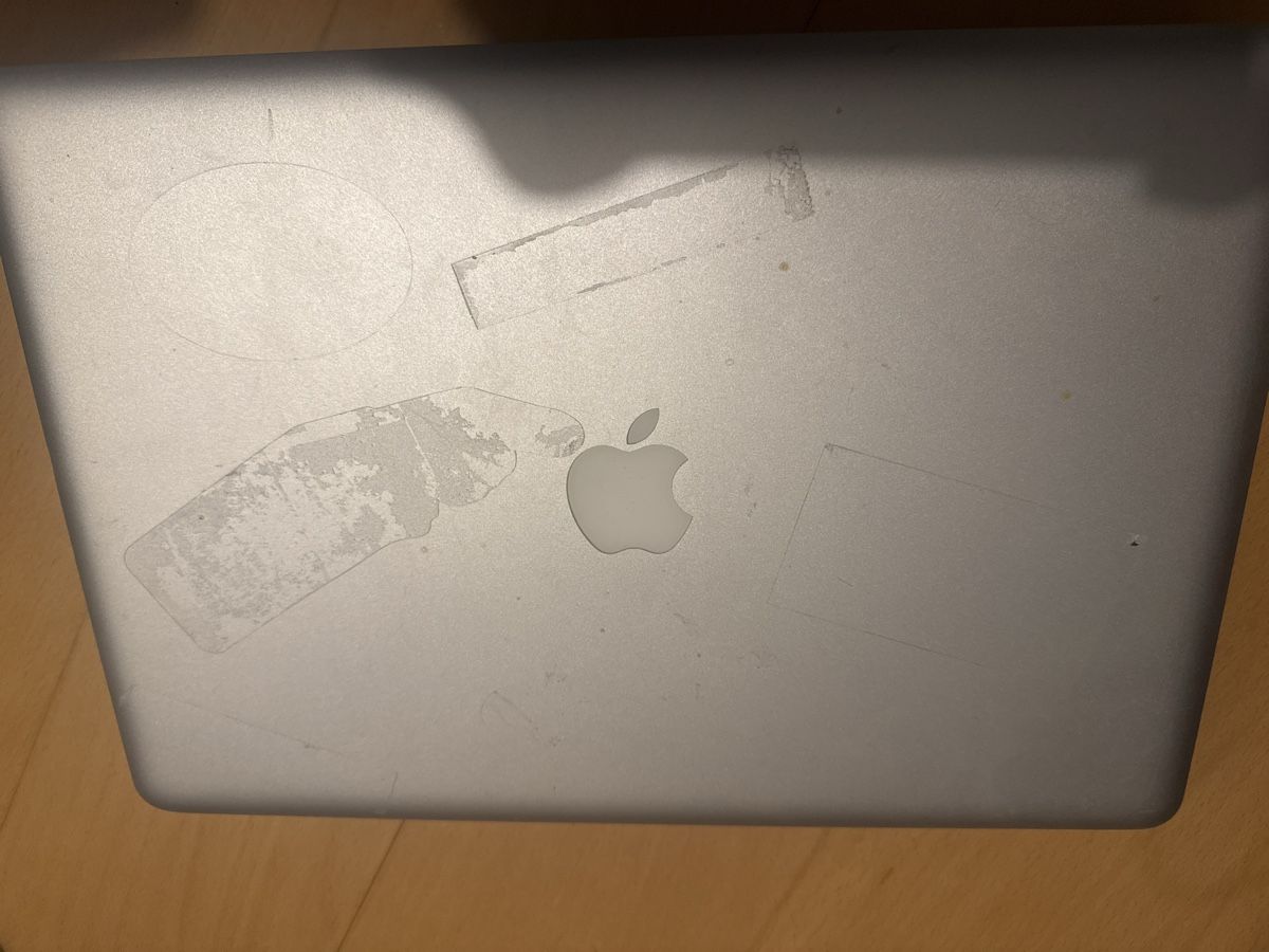 Apple Notebook: Macbook Pro 15 Mid 2010 – Usato da Baden venduto da noli.r 2